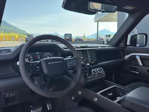 Land Rover Defender 90 5.0 V8 SC