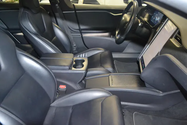 Tesla Model S 100 D