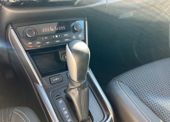 Vehicle image 13 Vehicle image 13