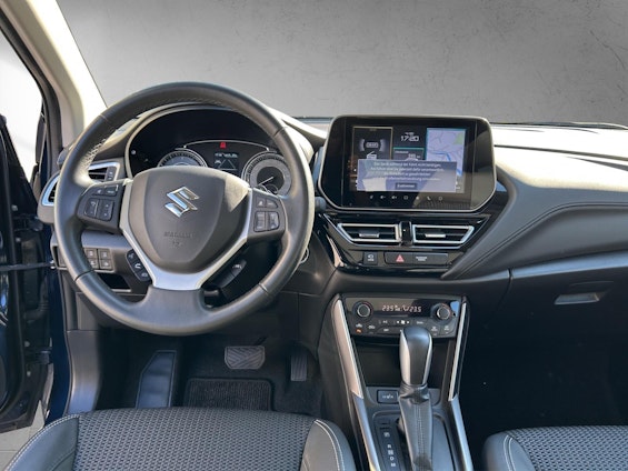 Vehicle image 9 Vehicle image 9