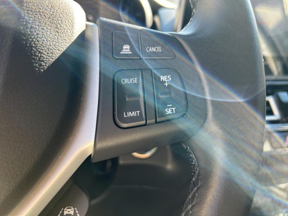 Vehicle image 14 Vehicle image 14