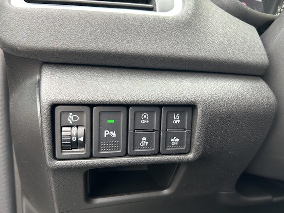 Vehicle image 10 Vehicle image 10