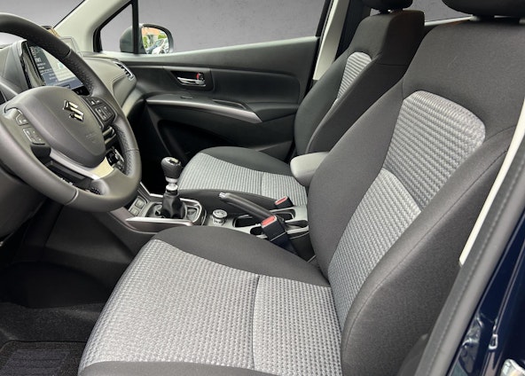 Vehicle image 8 Vehicle image 8