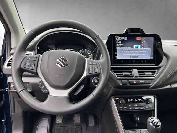 Vehicle image 9 Vehicle image 9