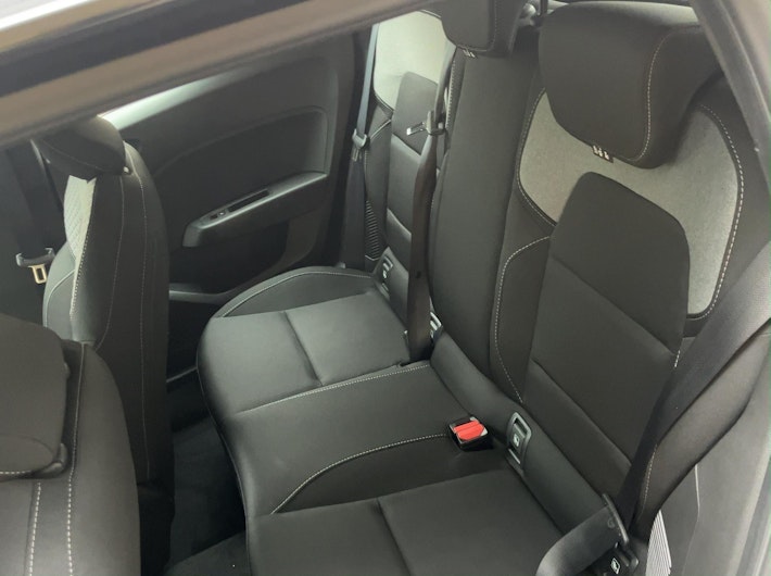 Vehicle image MITSUBISHI COLT