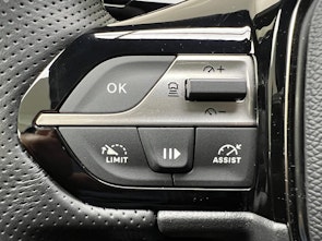 Vehicle image PEUGEOT 308 SW 1.6 PHEV 180 GT