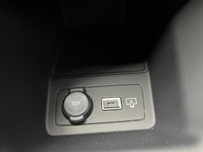 Vehicle image PEUGEOT 308 SW 1.6 PHEV 180 GT