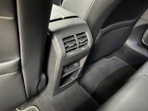 Vehicle image PEUGEOT 308 SW 1.6 PHEV 180 GT