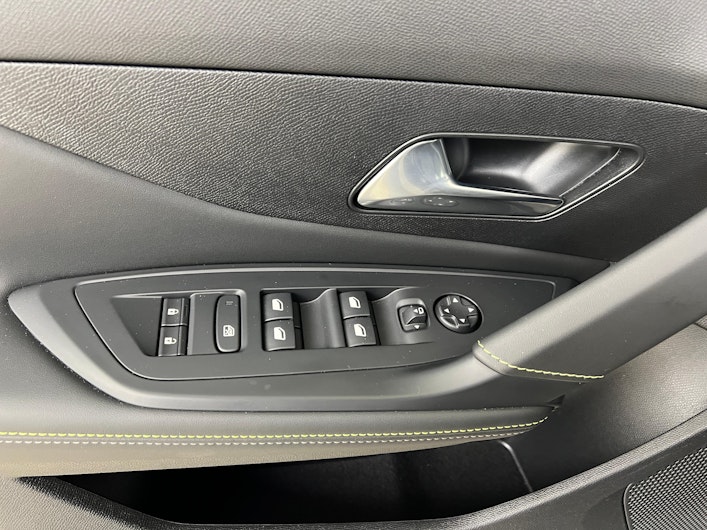 Vehicle image PEUGEOT 308