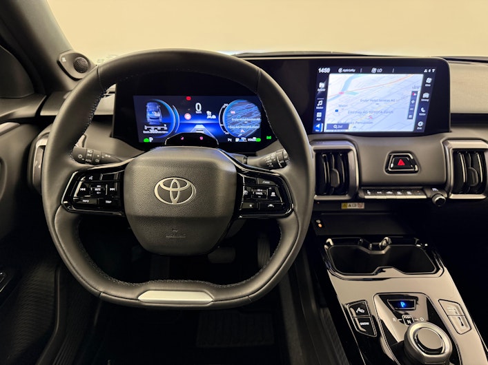 Vehicle image TOYOTA UrbanCruiser