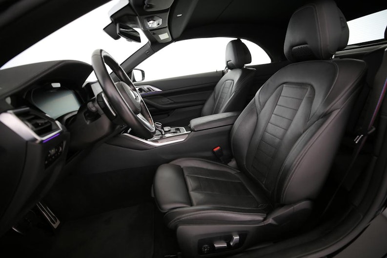 Vehicle image BMW 4 SERIES