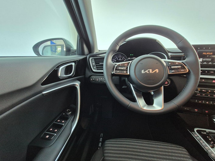 Vehicle image KIA CEED