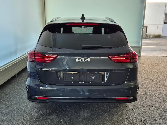 Vehicle image KIA CEED