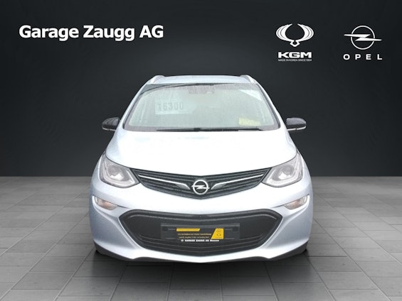 First vehicle image First vehicle image