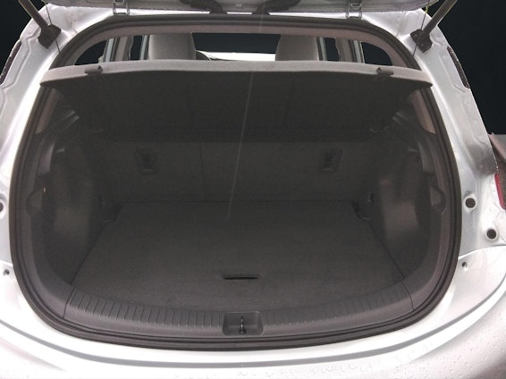 Vehicle image 15 Vehicle image 15