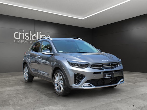 Vehicle image 5 Vehicle image 5