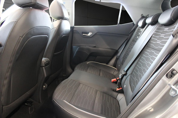 Vehicle image 9 Vehicle image 9