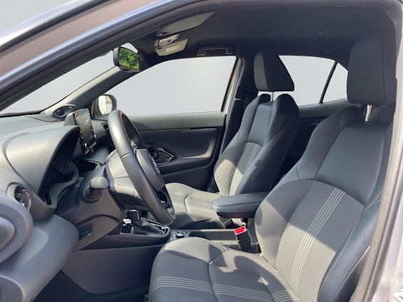 Vehicle image 9 Vehicle image 9