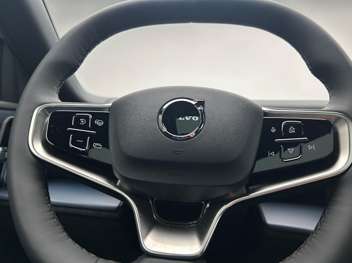 Vehicle image VOLVO EX 30