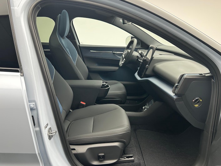 Vehicle image VOLVO EX 30