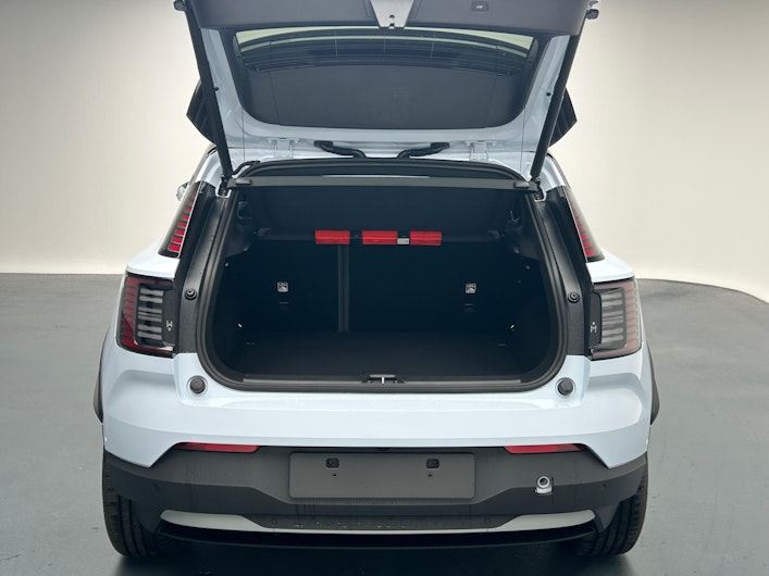 Vehicle image VOLVO EX 30