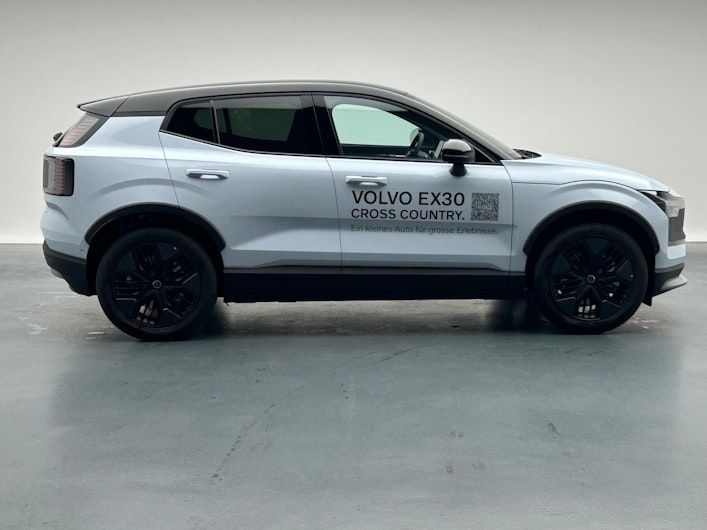 Vehicle image VOLVO EX 30