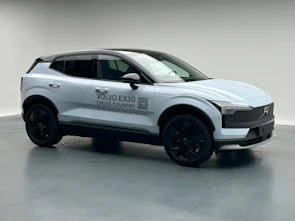 Fahrzeugbild VOLVO EX30 CC E60 Twin Ultra Performance AWD