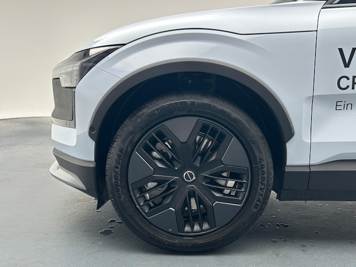 Vehicle image VOLVO EX 30