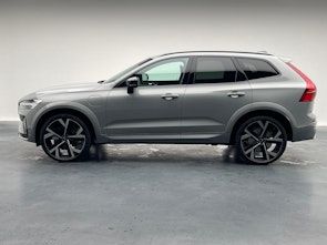 Vehicle image VOLVO XC60 2.0 T8 TE Black Edition eAWD