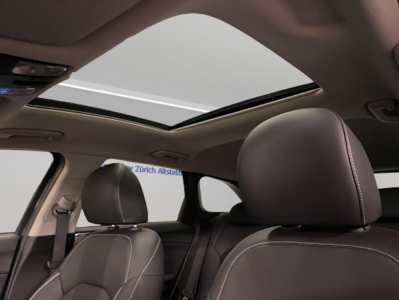 Vehicle image 13 Vehicle image 13