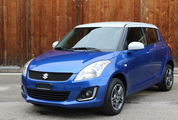First vehicle image