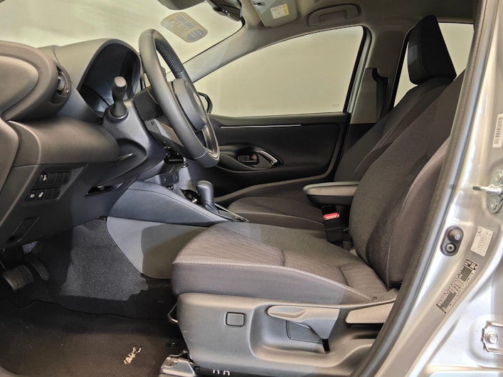 Vehicle image TOYOTA YARIS