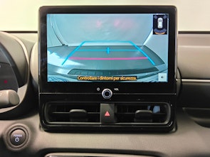 Vehicle image TOYOTA Yaris 1.5 VVT-i HSD Trend