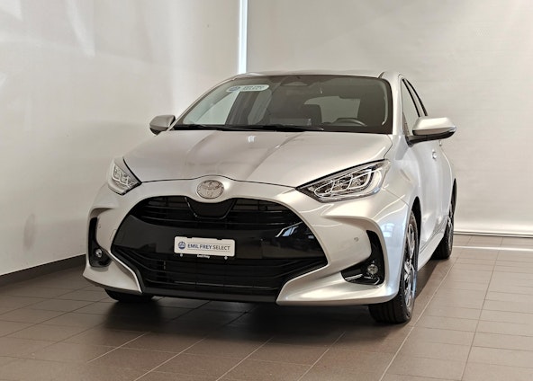 First vehicle image First vehicle image