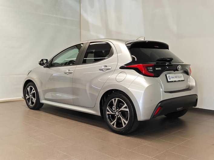 Vehicle image TOYOTA YARIS