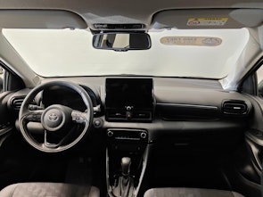 Vehicle image TOYOTA Yaris 1.5 VVT-i HSD Trend