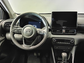 Vehicle image TOYOTA Yaris 1.5 VVT-i HSD Trend