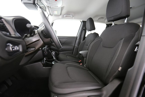 JEEP Renegade 1.3 Turbo Quiksilver AWD 2