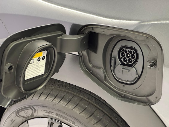 Vehicle image 14 Vehicle image 14