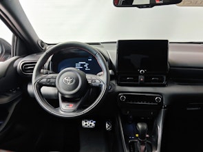 Vehicle image TOYOTA Yaris 1.5 VVT-i HSD GR Sport - Ruote invernali e Free Service inclusi