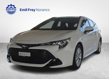 immagine del veicolo TOYOTA Corolla Touring Sports 1.8 HSD Comfort - Servizi gratuiti & Ruote invernali inclusi immagine del veicolo TOYOTA Corolla Touring Sports 1.8 HSD Comfort - Servizi gratuiti & Ruote invernali inclusi