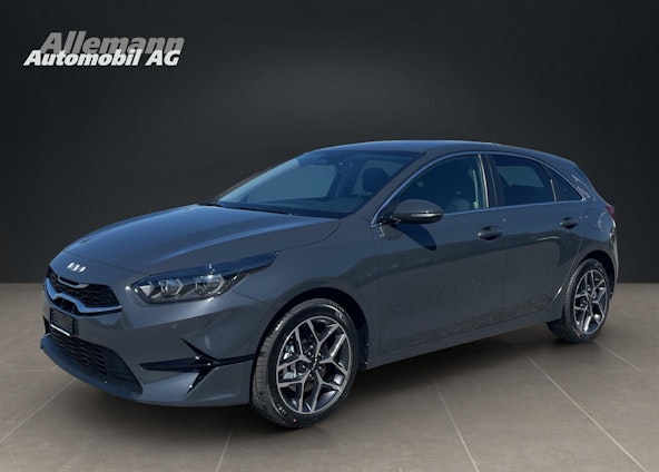 First vehicle image First vehicle image