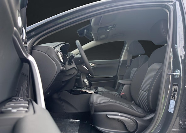 Vehicle image 8 Vehicle image 8