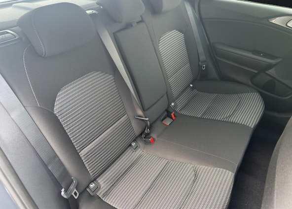 Vehicle image 15 Vehicle image 15