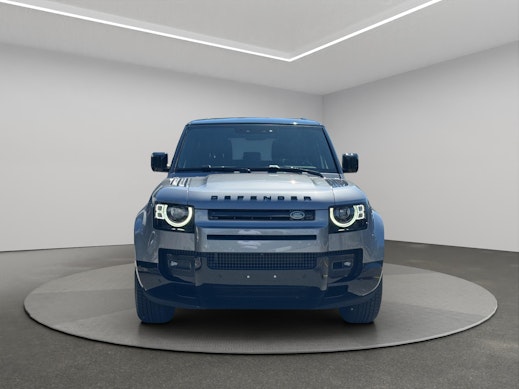 LAND ROVER Defender 90 3.0 D I6 300 X-Dynamic SE 3