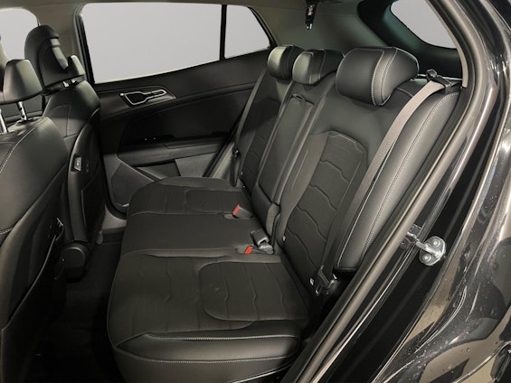 Vehicle image 10 Vehicle image 10