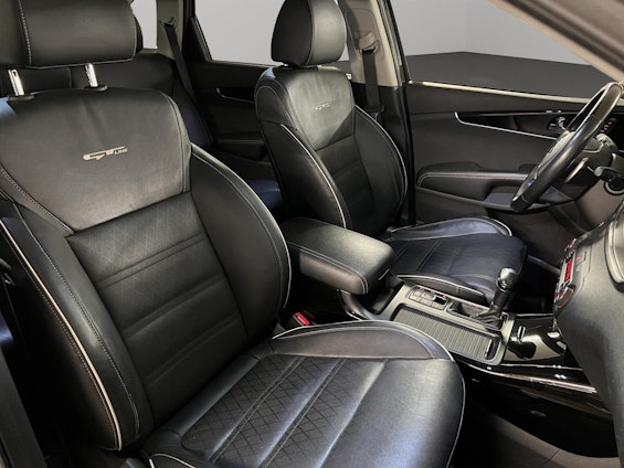 Vehicle image 13 Vehicle image 13