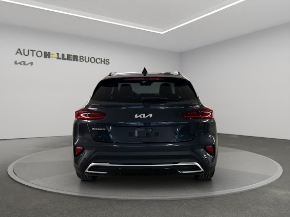 Vehicle image 4 Vehicle image 4