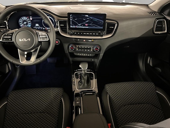 Vehicle image 11 Vehicle image 11