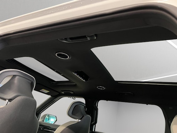 Vehicle image 12 Vehicle image 12